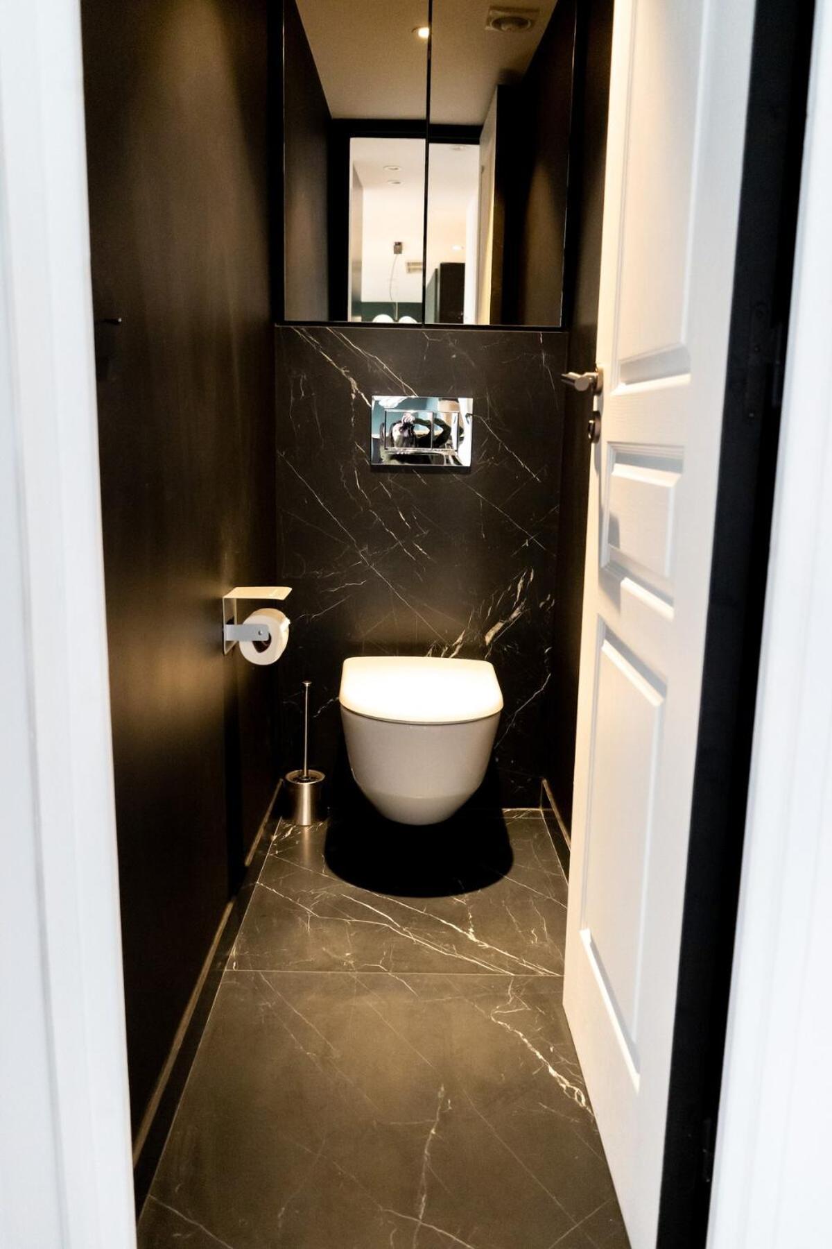 Amazing On Champs-elysees Apartment Paris