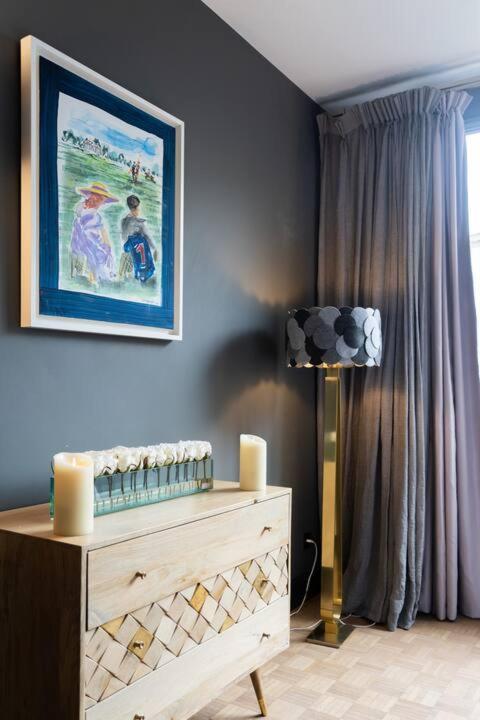 Amazing On Champs-elysees Apartment Paris