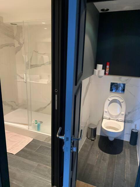 Amazing On Champs-elysees Apartment